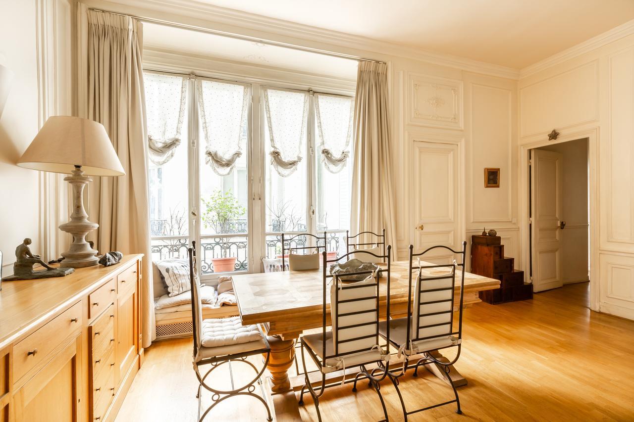Veeve - Parisian Charm By Pereire * Paris